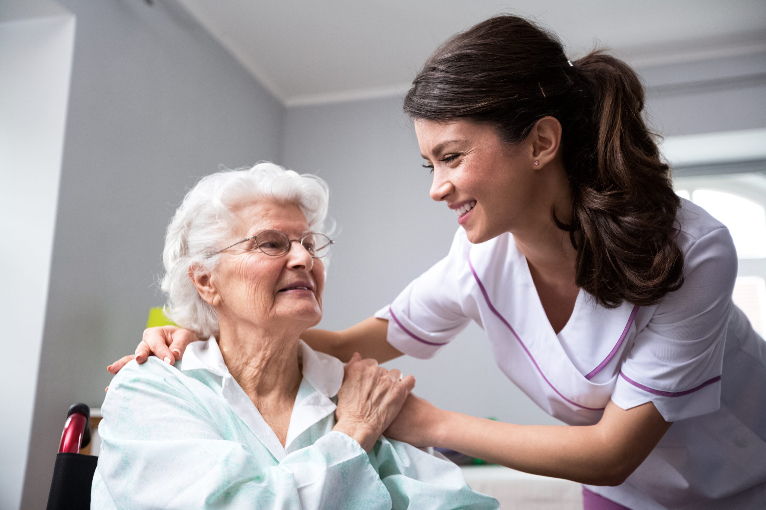 How Can Elder Care Help Your Mom Manage Diabetes?