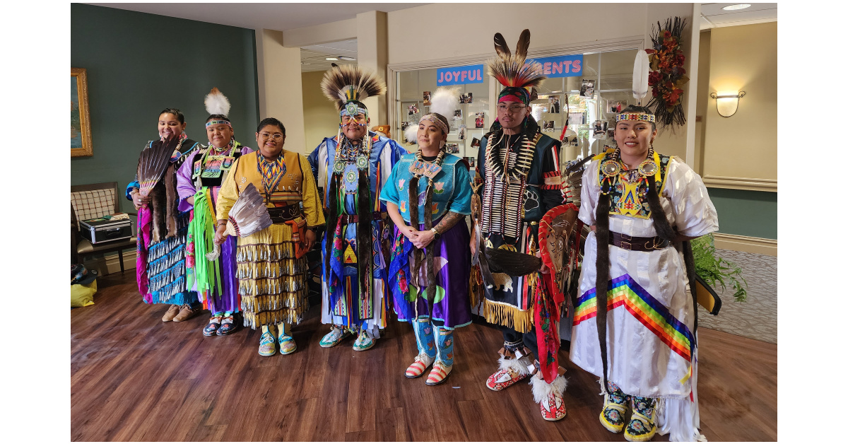 Las Ventanas – Native Indian Dancers