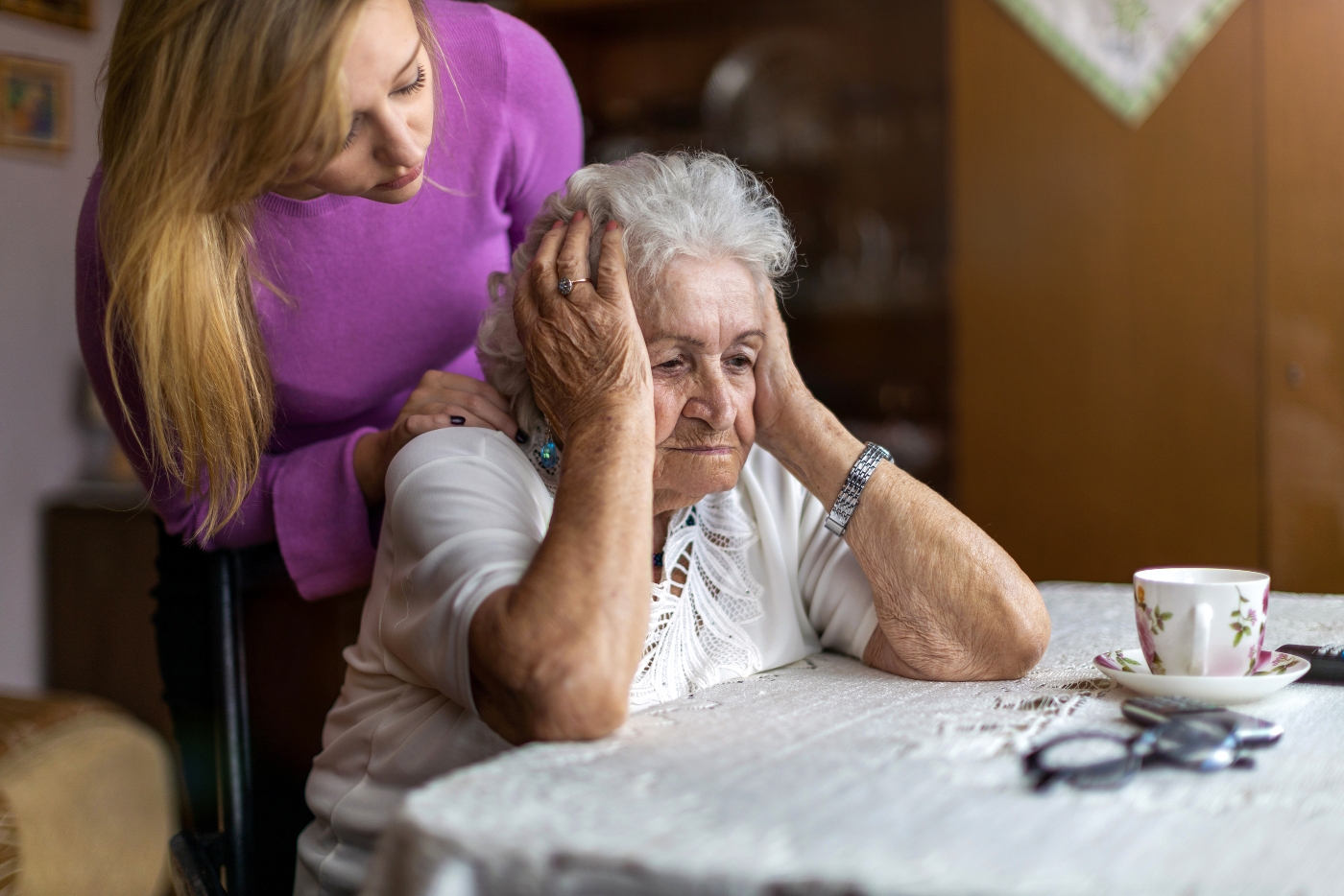 Managing Depression in Seniors with Alzheimer’s